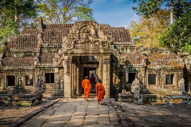 les moines et les temples au Cambodge